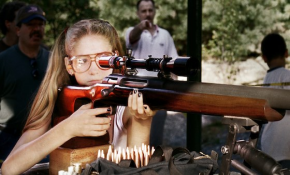 A Girl and a Gun Trailer Shot